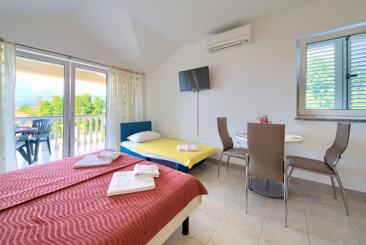 Apartments Ivica Krk Island Šilo Extérieur photo
