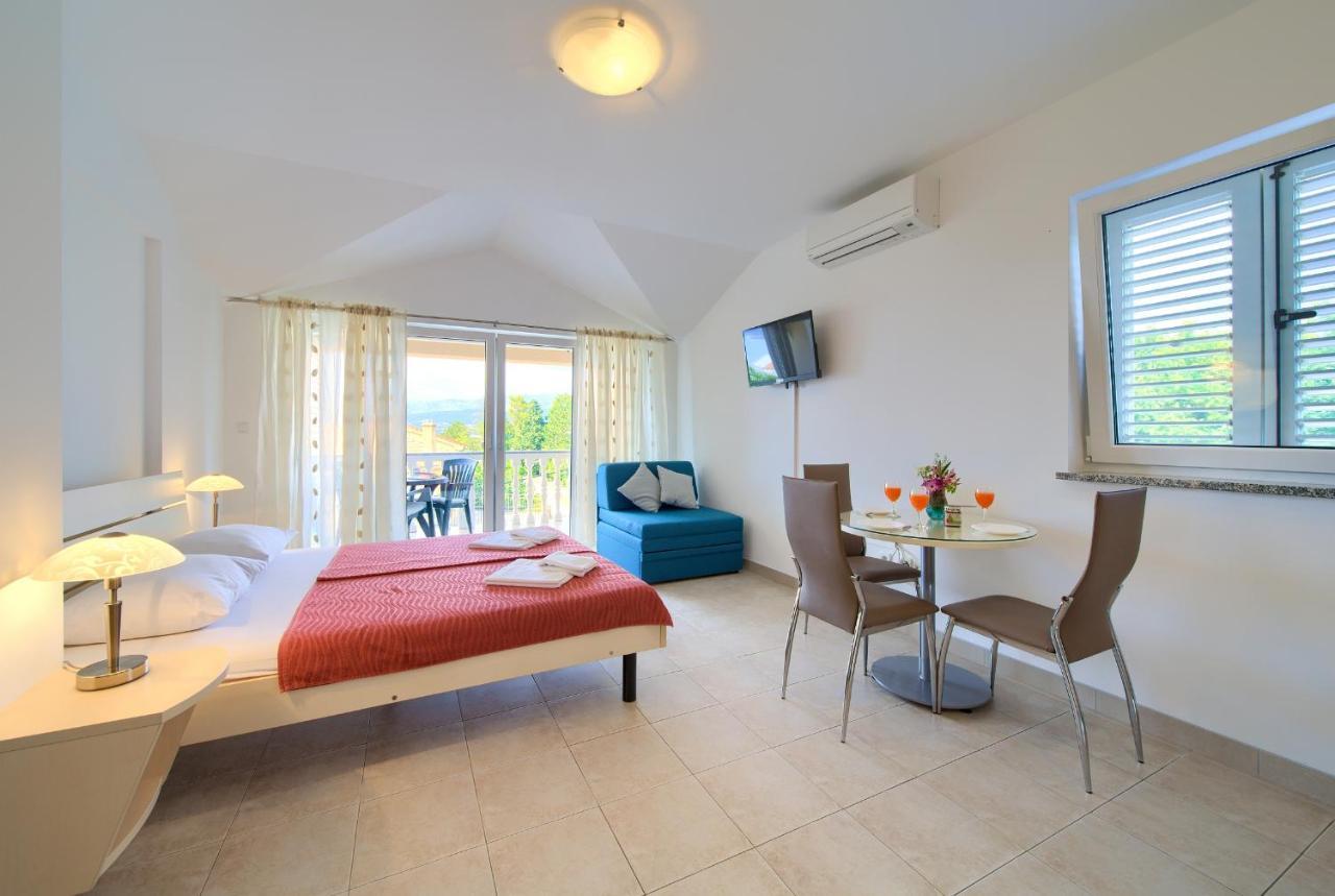Apartments Ivica Krk Island Šilo Extérieur photo