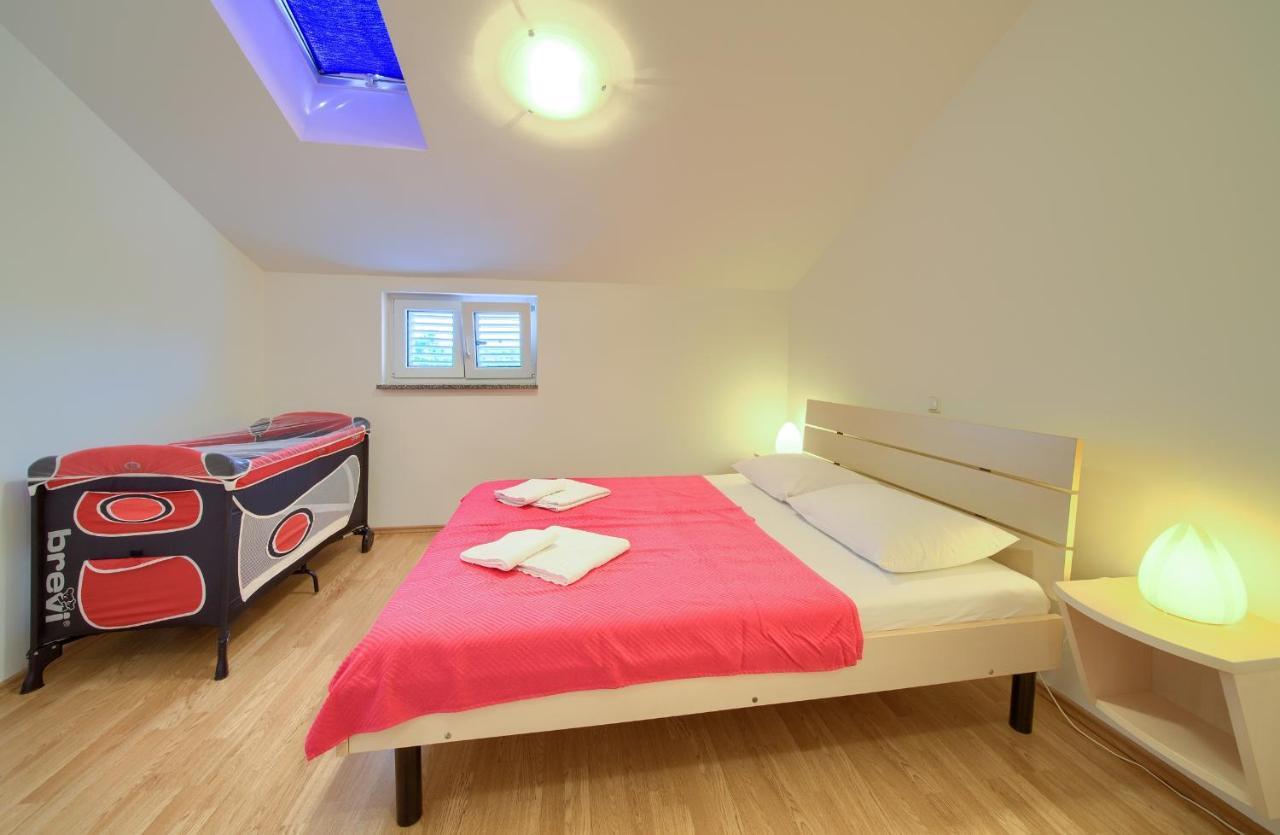 Apartments Ivica Krk Island Šilo Extérieur photo