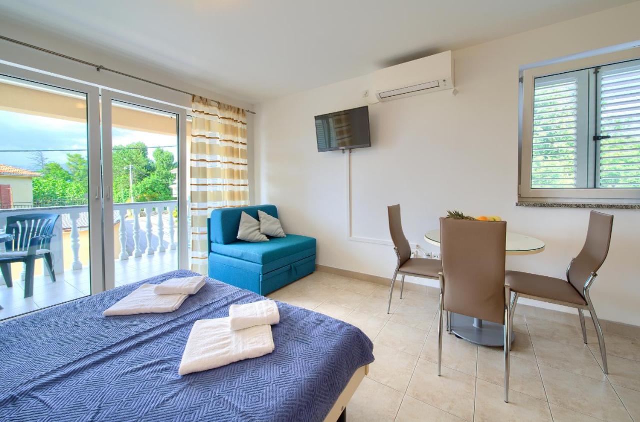 Apartments Ivica Krk Island Šilo Extérieur photo
