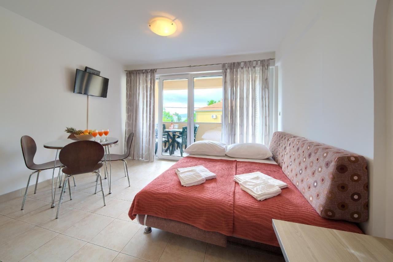 Apartments Ivica Krk Island Šilo Extérieur photo