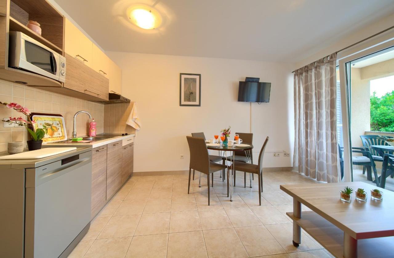 Apartments Ivica Krk Island Šilo Extérieur photo