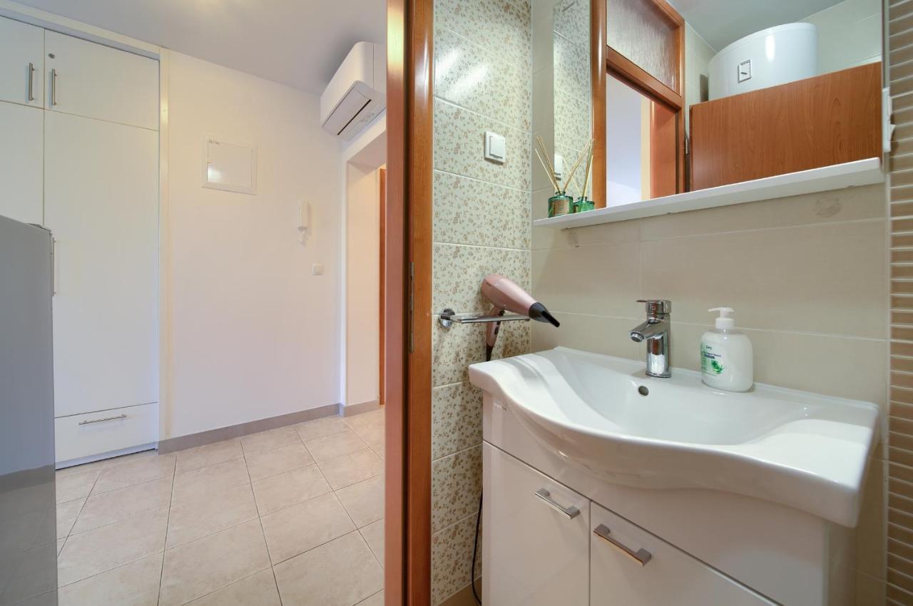 Apartments Ivica Krk Island Šilo Extérieur photo
