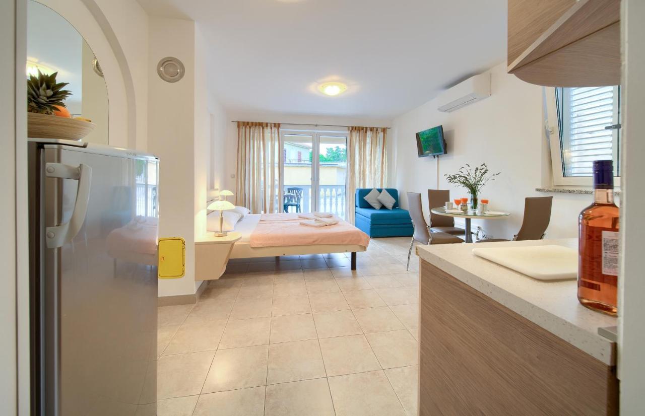 Apartments Ivica Krk Island Šilo Extérieur photo