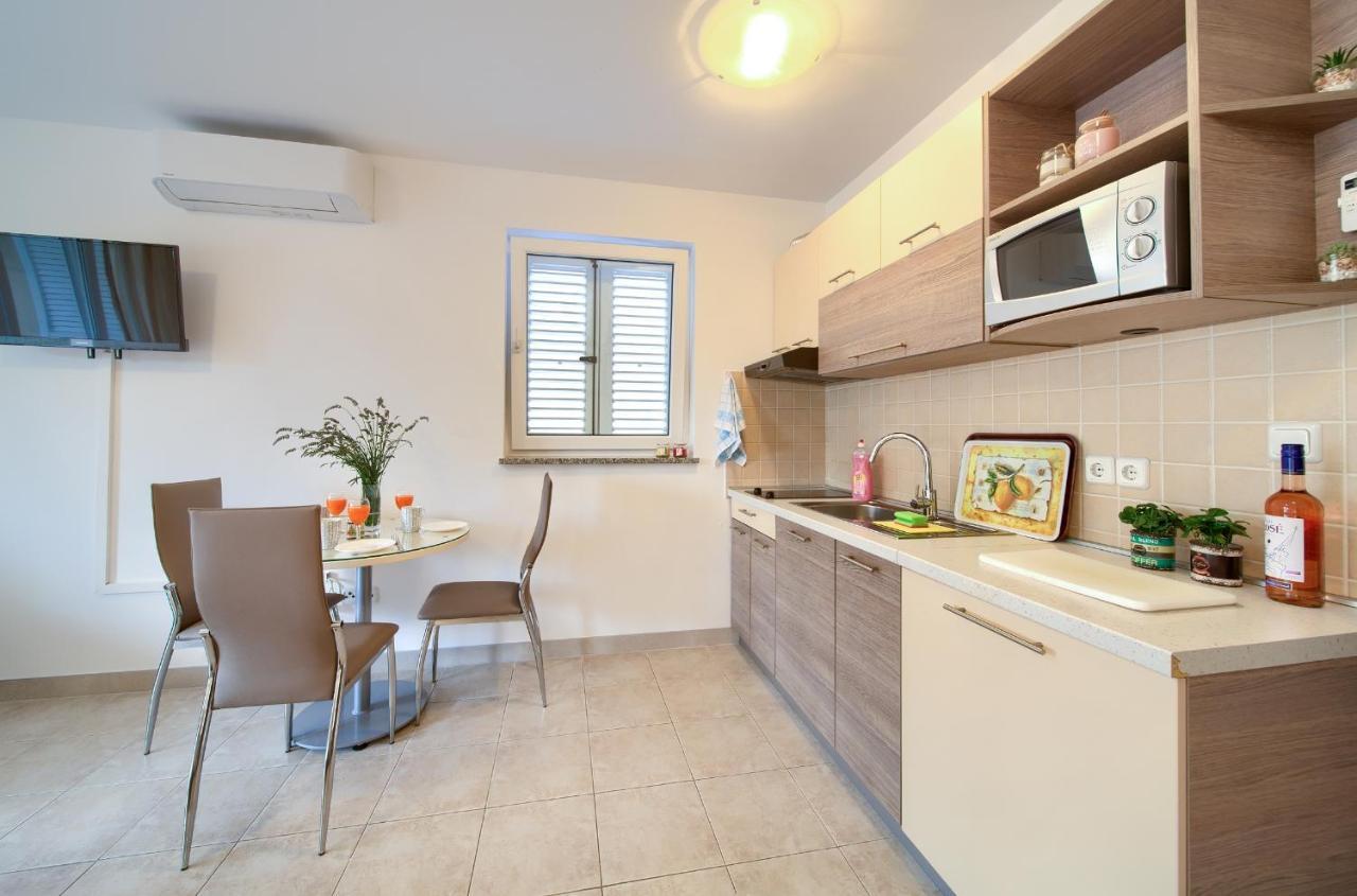 Apartments Ivica Krk Island Šilo Extérieur photo